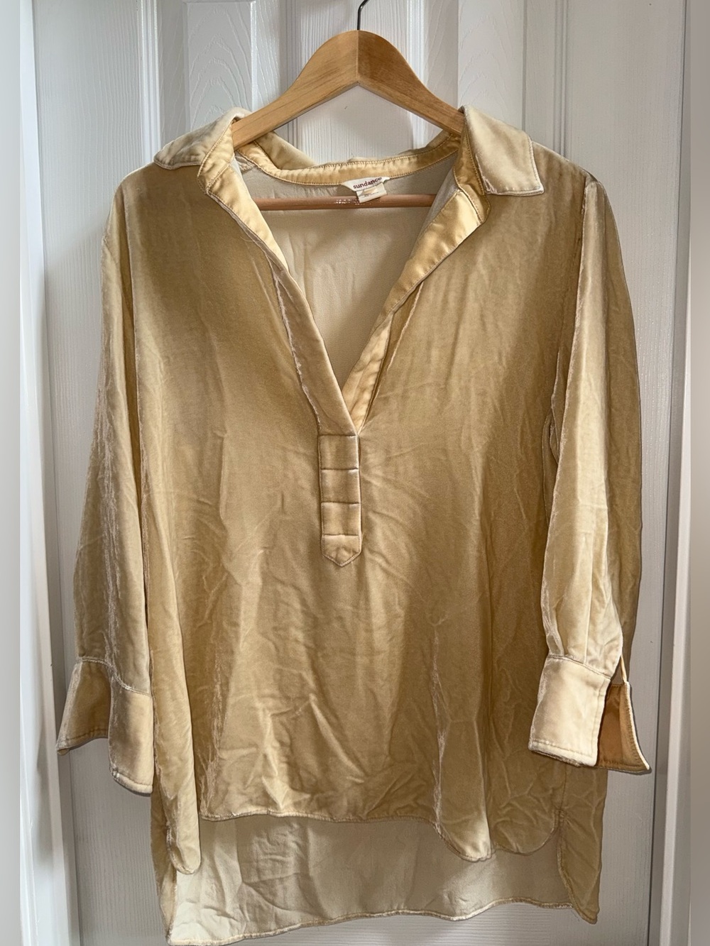 Sundance Velvet Nuance Tunic Blouse Silk M Vneck Champagne Gold Flowy Beach Chic